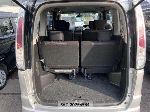 Nissan SERENA 2011-08 7980945-10