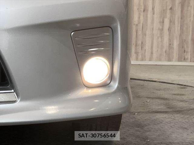Nissan SERENA 2011-08 7980945-12