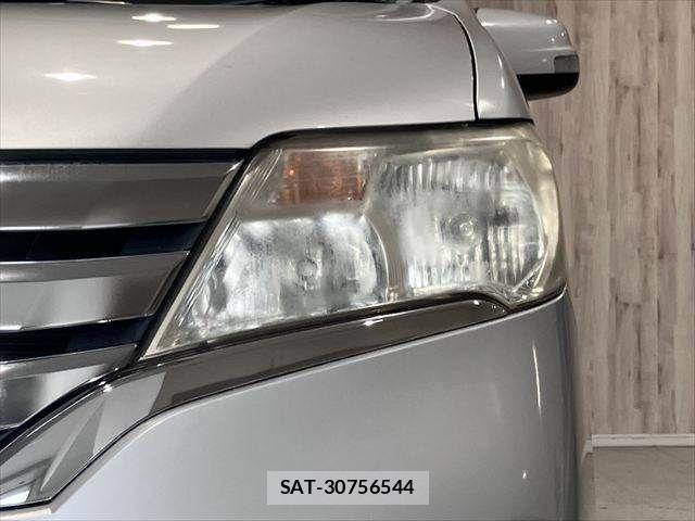 Nissan SERENA 2011-08 7980945-25