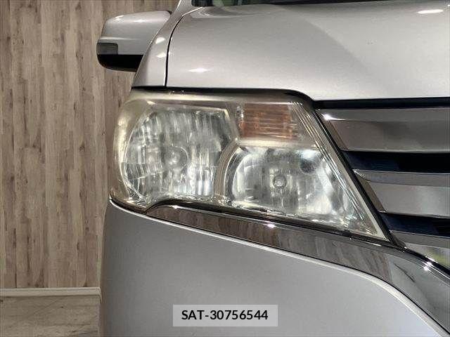 Nissan SERENA 2011-08 7980945-26