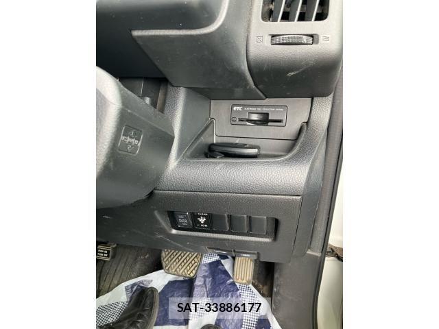 Nissan SERENA 2009-09 7980952-13