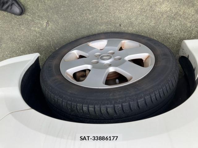 Nissan SERENA 2009-09 7980952-4