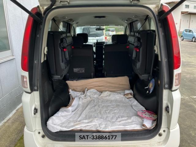 Nissan SERENA 2009-09 7980952-8
