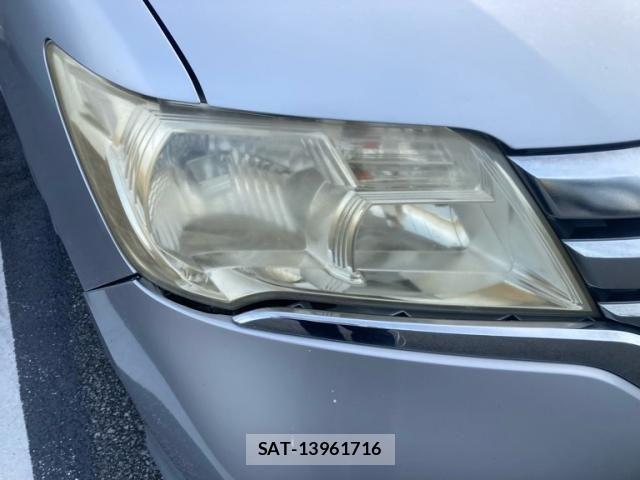 Nissan SERENA 2011-03 7980956-2