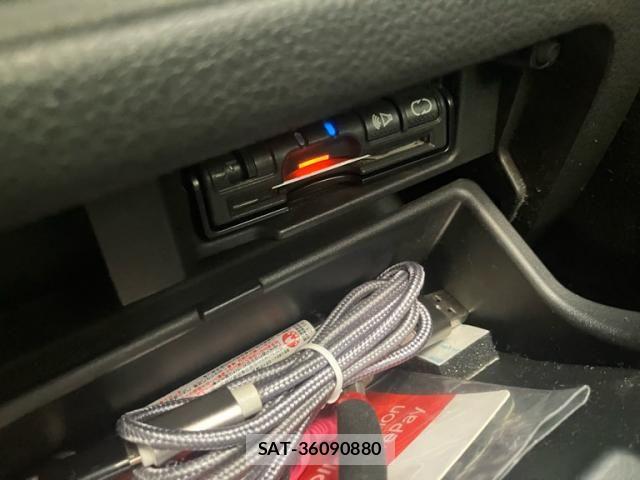 Nissan SERENA 2011-03 7980949-17