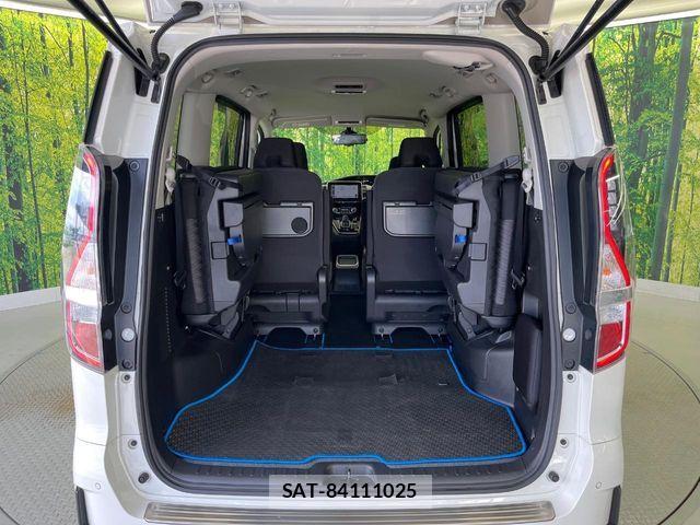 Nissan SERENA 2021-05 7980938-11