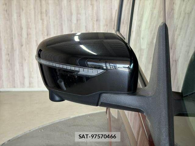 Nissan SERENA 2018-10 7980943-28