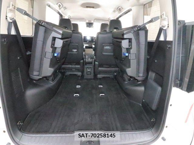 Nissan SERENA 2023-04 7980926-13