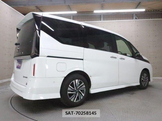 Nissan SERENA 2023-04 7980926-1