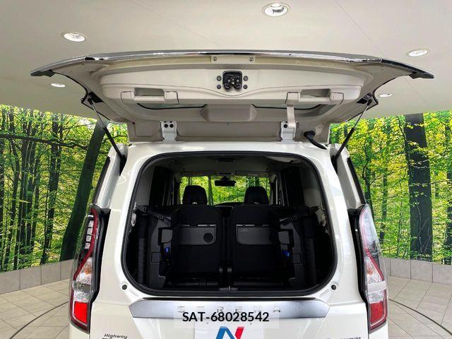 Nissan SERENA 2021-10 7980934-10