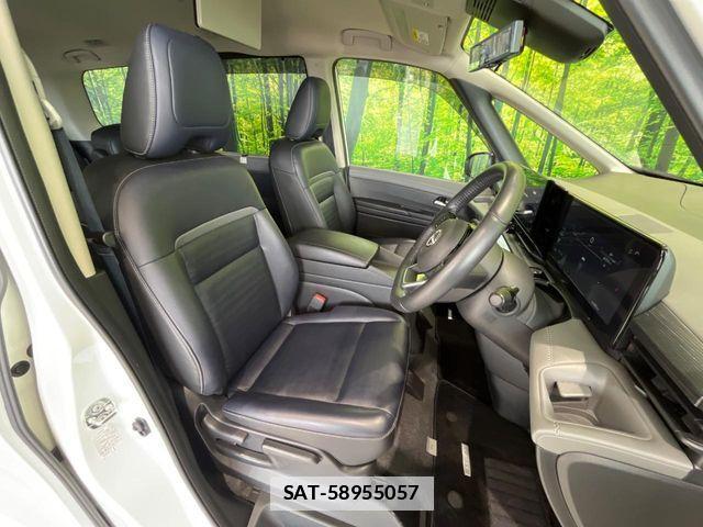 Nissan SERENA 2023-10 7980921-7