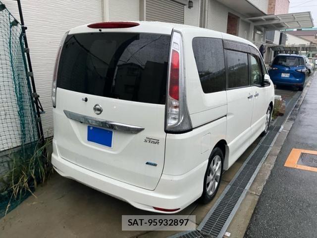 Nissan SERENA 2011-09 7980948-1