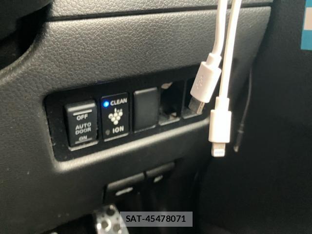 Nissan SERENA 2009-09 7980950-21