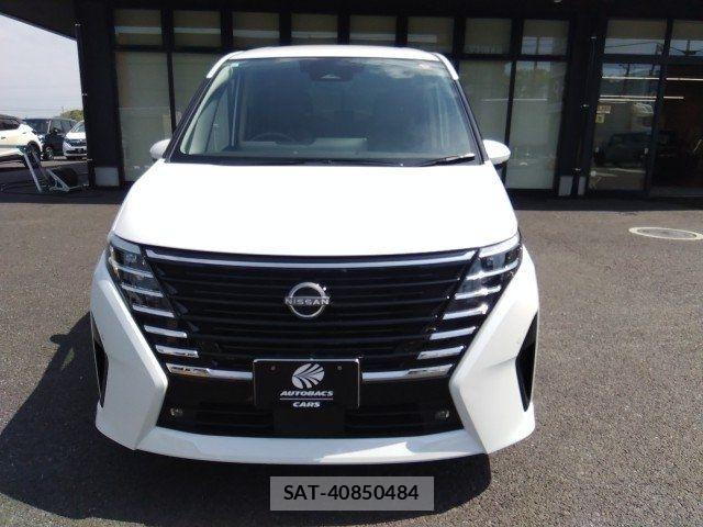 Nissan SERENA 2023-10 7980925-3