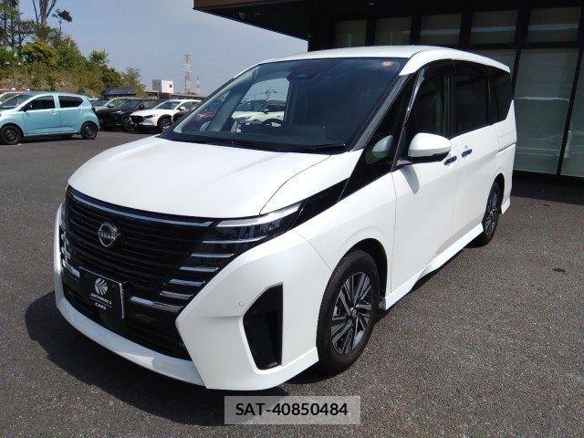 Nissan SERENA 2023-10 7980925-6