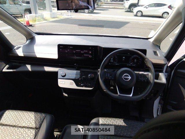Nissan SERENA 2023-10 7980925-8