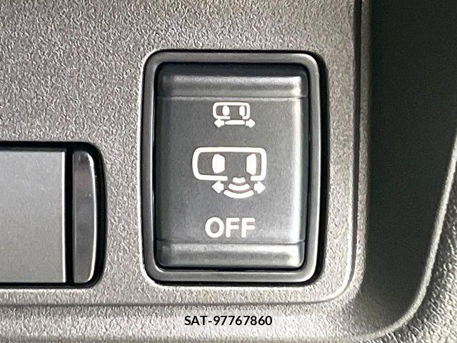 Nissan SERENA 2025-10 7980922-3
