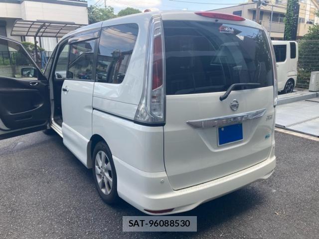 Nissan SERENA 2011-02 7980955-5
