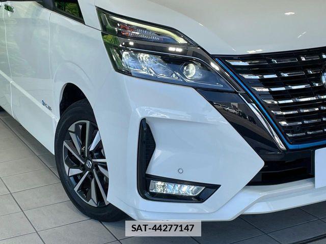 Nissan SERENA 2022-01 7980931-12