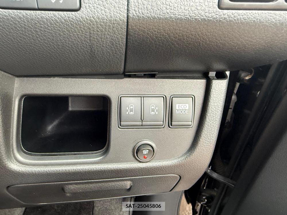 Nissan SERENA 2012-09 8029795-21