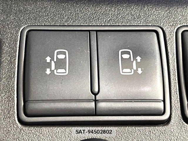 Nissan SERENA 2011-10 8038127-4