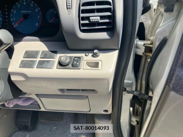Nissan SERENA 2001-07 8038145-11