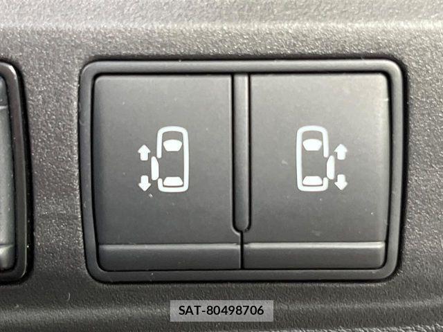 Nissan SERENA 2021-07 8038105-5