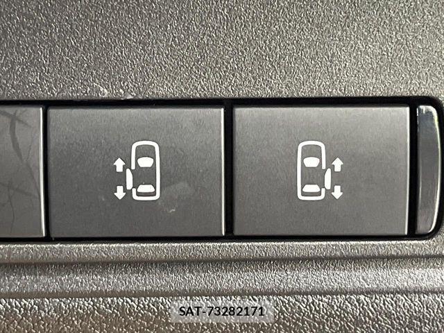 Nissan SERENA 2024-09 8038090-5
