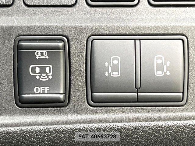 Nissan SERENA 2018-10 8038111-5