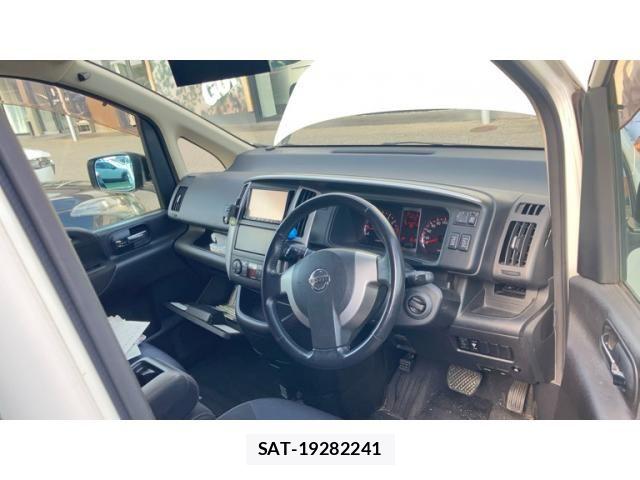 Nissan SERENA 2009-06 8038133-9