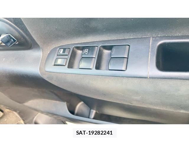 Nissan SERENA 2009-06 8038133-10