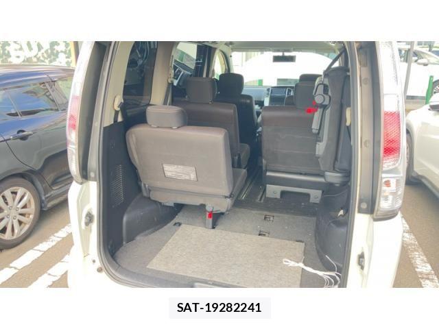Nissan SERENA 2009-06 8038133-18