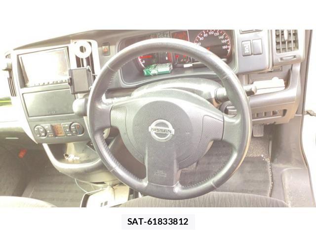 Nissan SERENA 2008-05 8038135-11