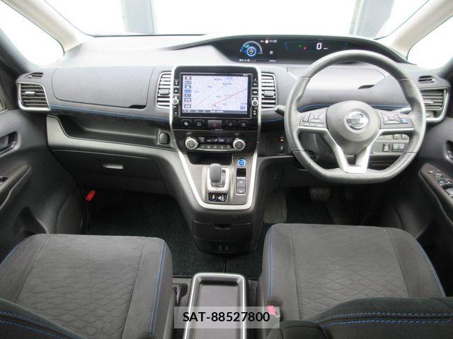 Nissan SERENA 2018-11 8038118-1