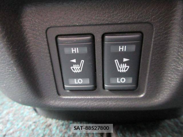 Nissan SERENA 2018-11 8038118-23