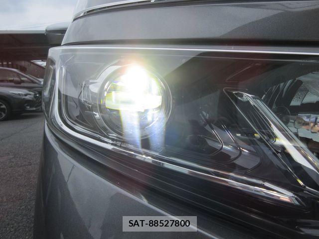 Nissan SERENA 2018-11 8038118-24