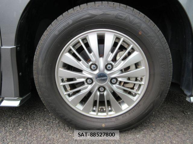Nissan SERENA 2018-11 8038118-25