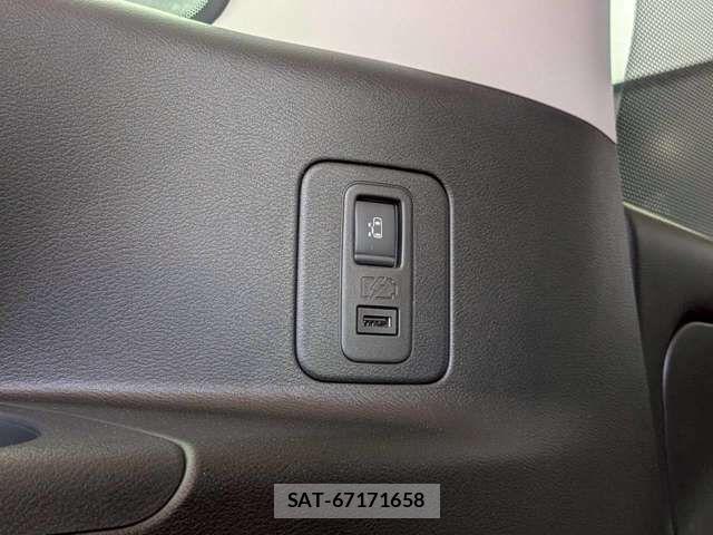 Nissan SERENA 2021-10 8038103-16