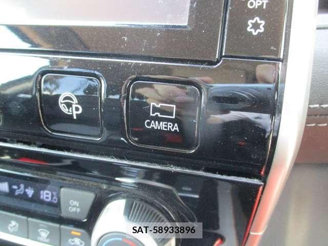 Nissan SERENA 2016-12 8038119-26