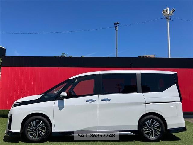 Nissan SERENA 2025-05 8038093-5