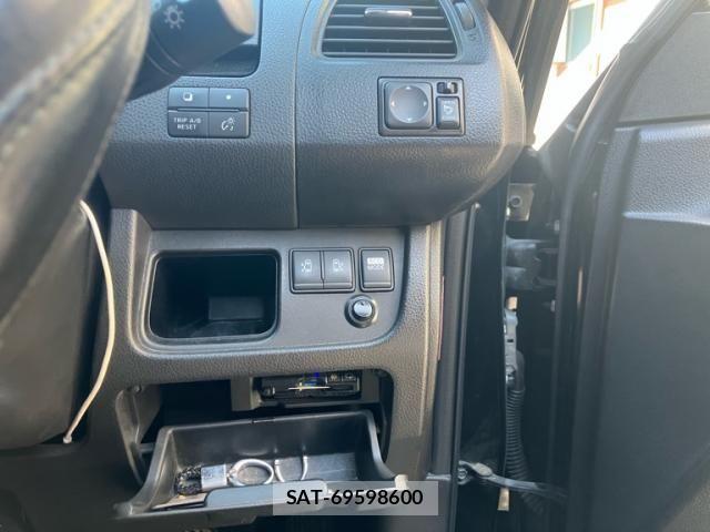 Nissan SERENA 2012-03 8038131-13