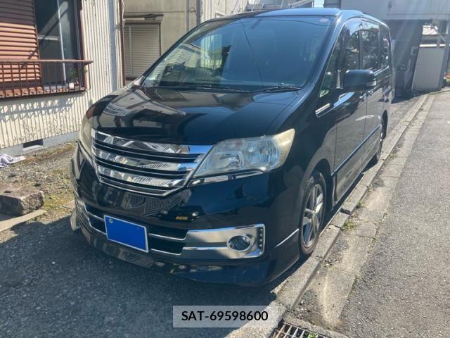 Nissan SERENA 2012-03 8038131-1
