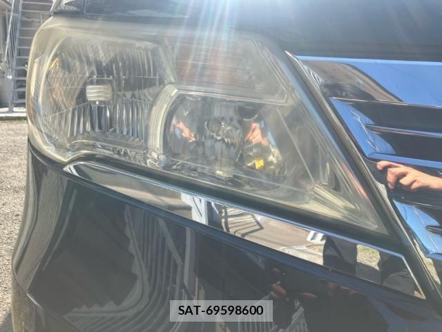Nissan SERENA 2012-03 8038131-3