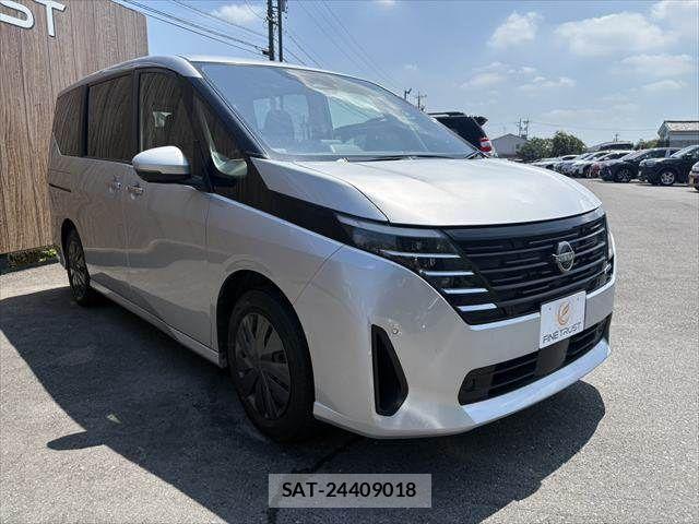 Nissan SERENA 2023-06 8038113-16