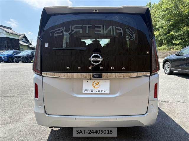 Nissan SERENA 2023-06 8038113-19