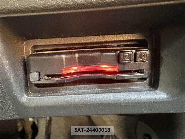 Nissan SERENA 2023-06 8038113-8