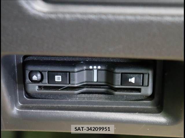 Nissan SERENA 2024-06 8038107-4