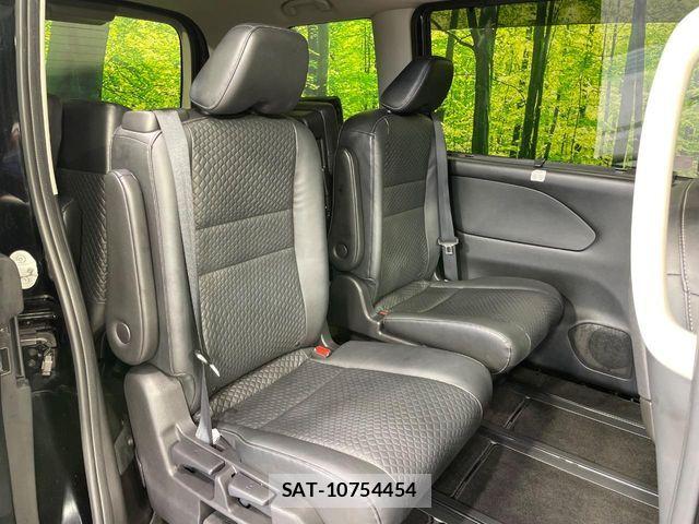 Nissan SERENA 2021-10 8038121-8