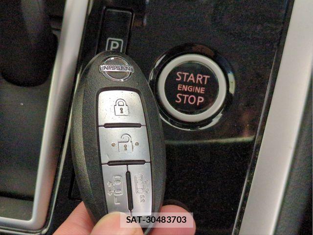 Nissan SERENA 2017-12 8038128-12