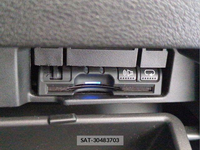 Nissan SERENA 2017-12 8038128-14